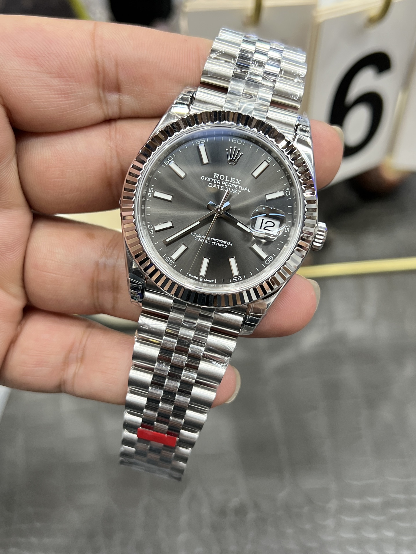 Datejust A54 thumb 2