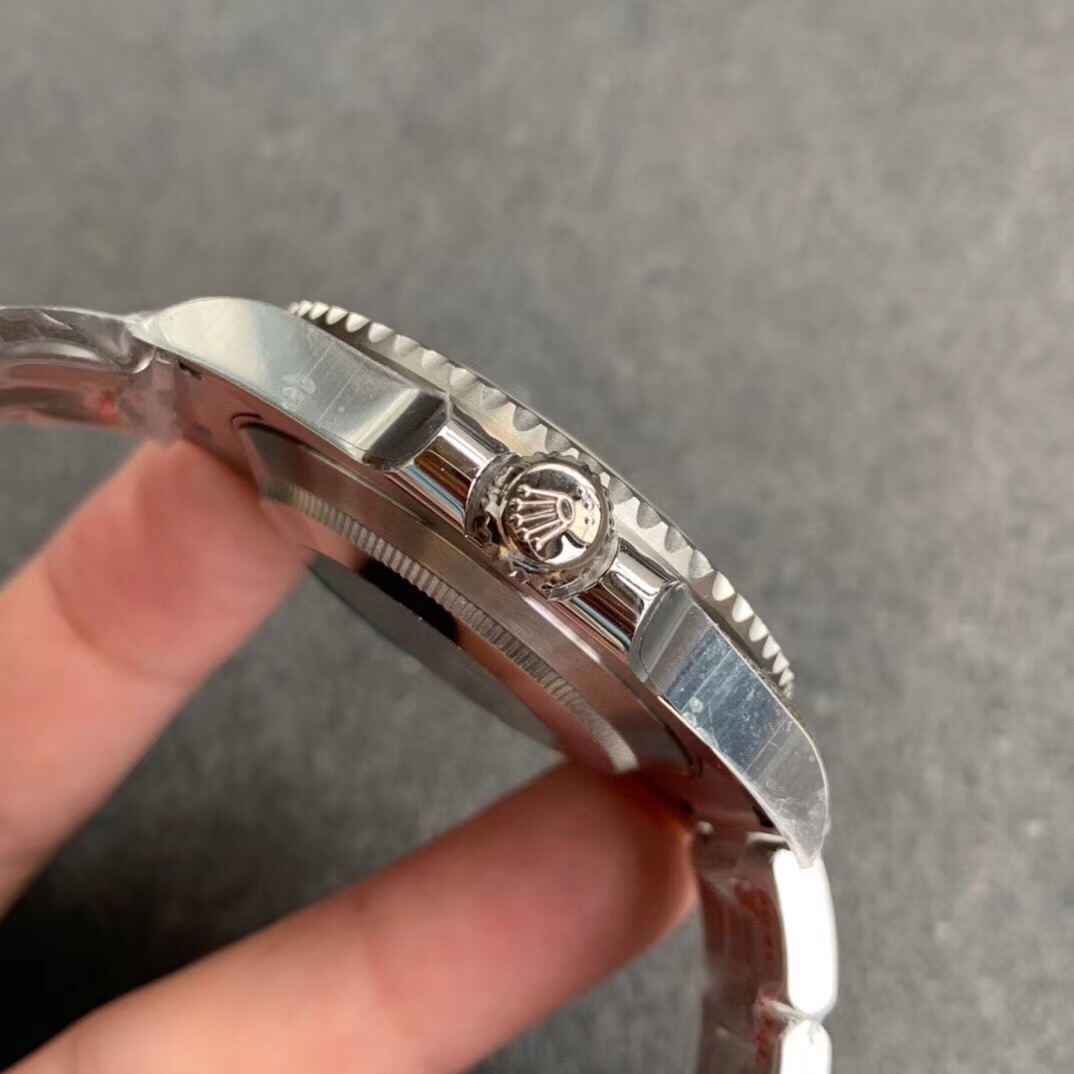 Submariner A02 thumb 3