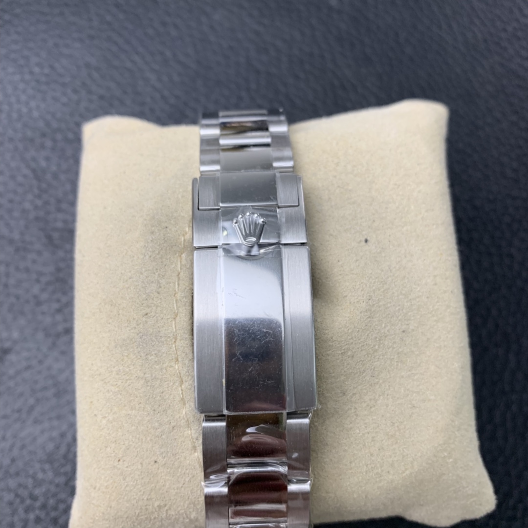Yacht Master A104 thumb 5