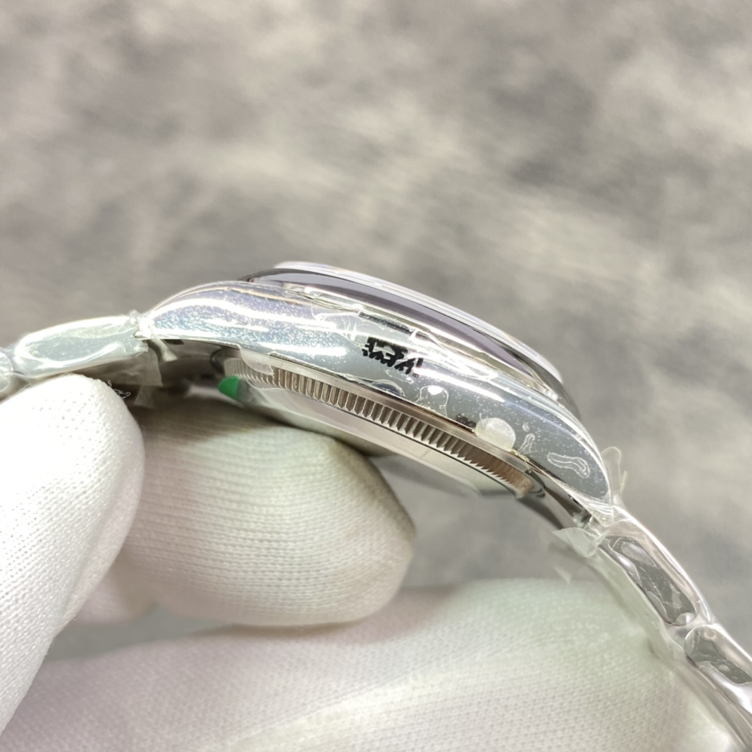 Oyster Perpetual A118 thumb 7