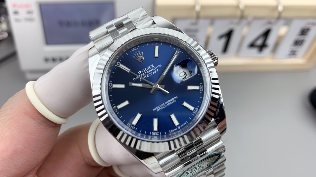 Datejust A50 thumb 2