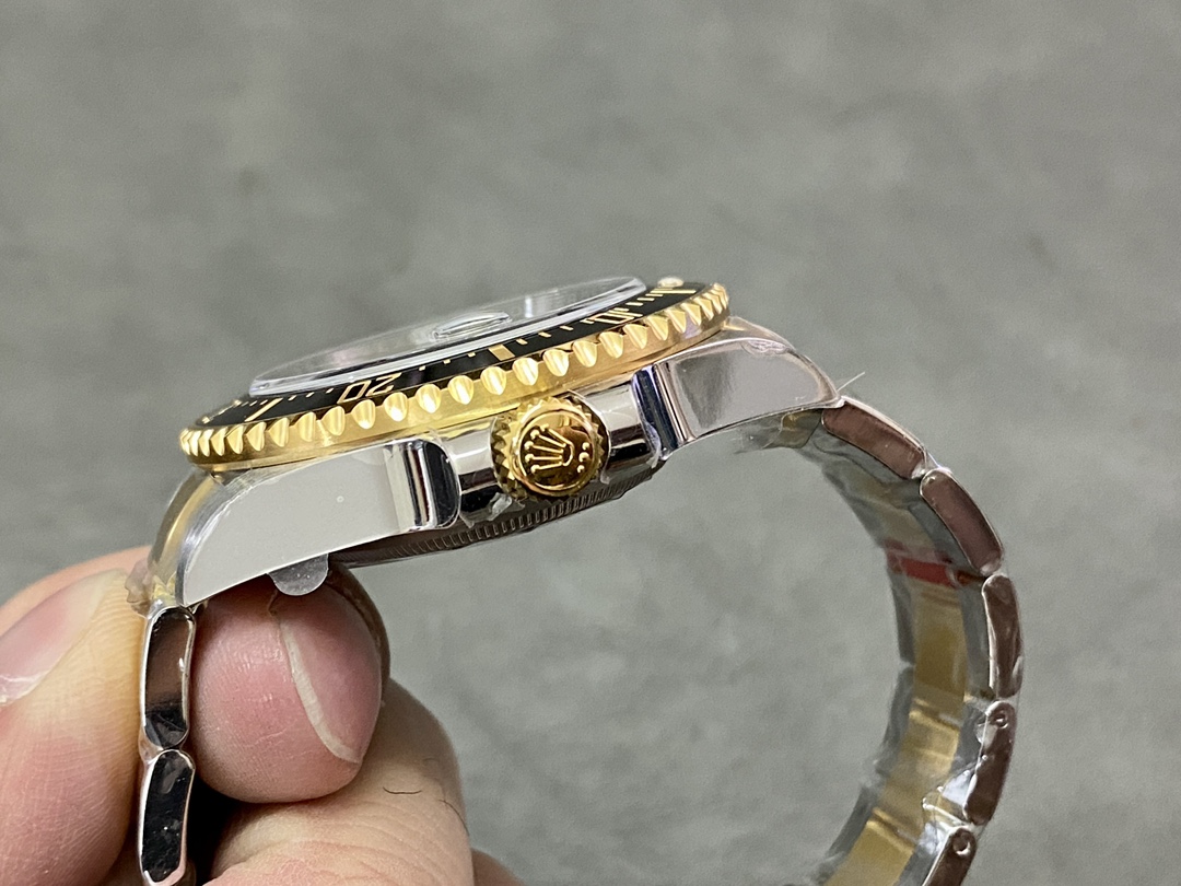 Sea Dweller A129 thumb 8