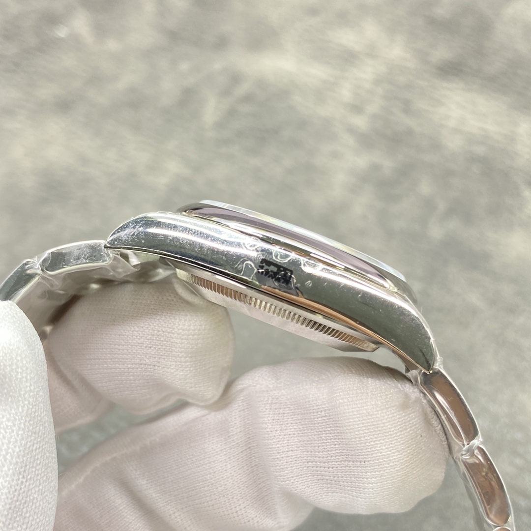Oyster Perpetual A116 thumb 8