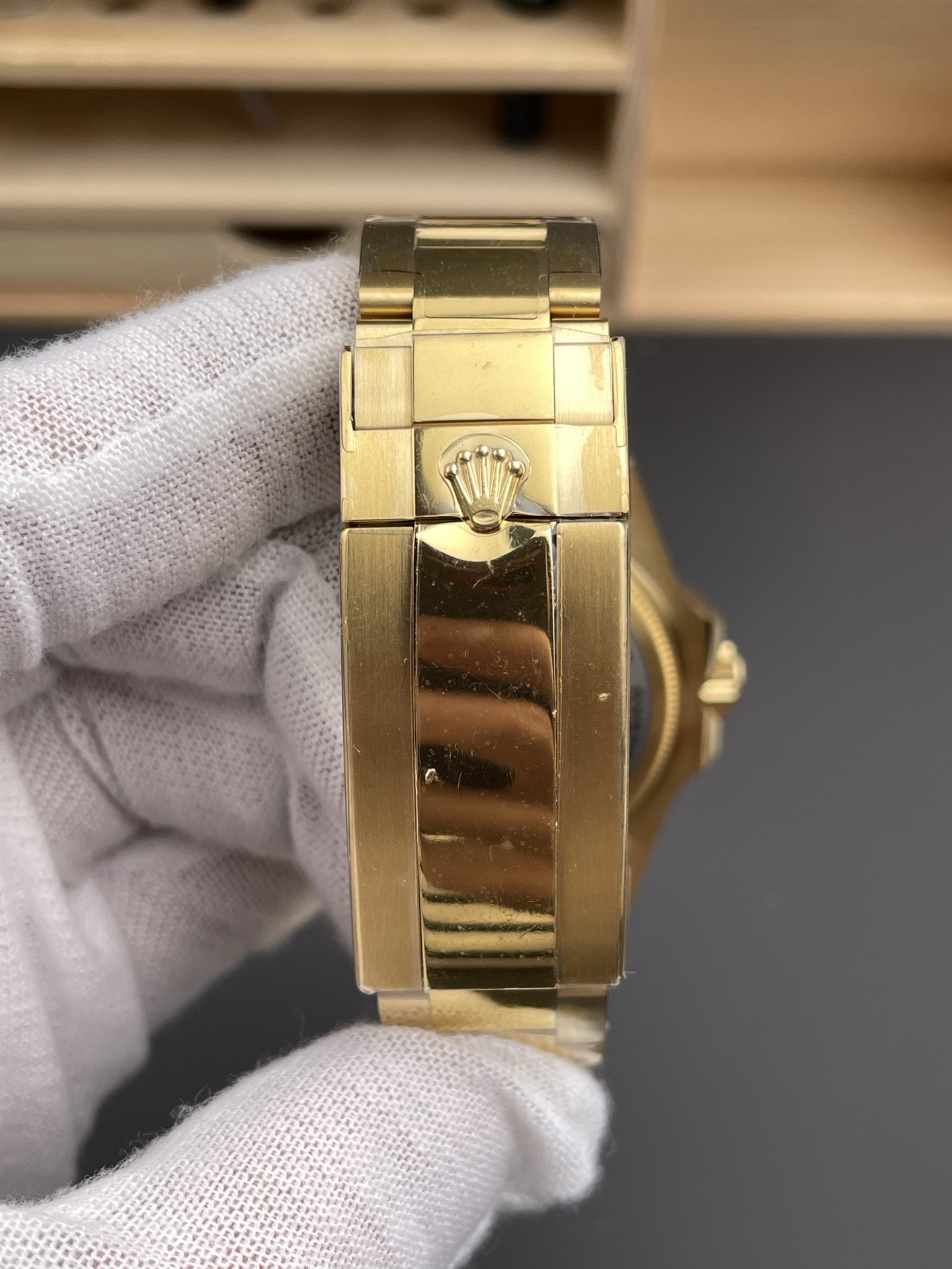 Sea Dweller A130 thumb 4
