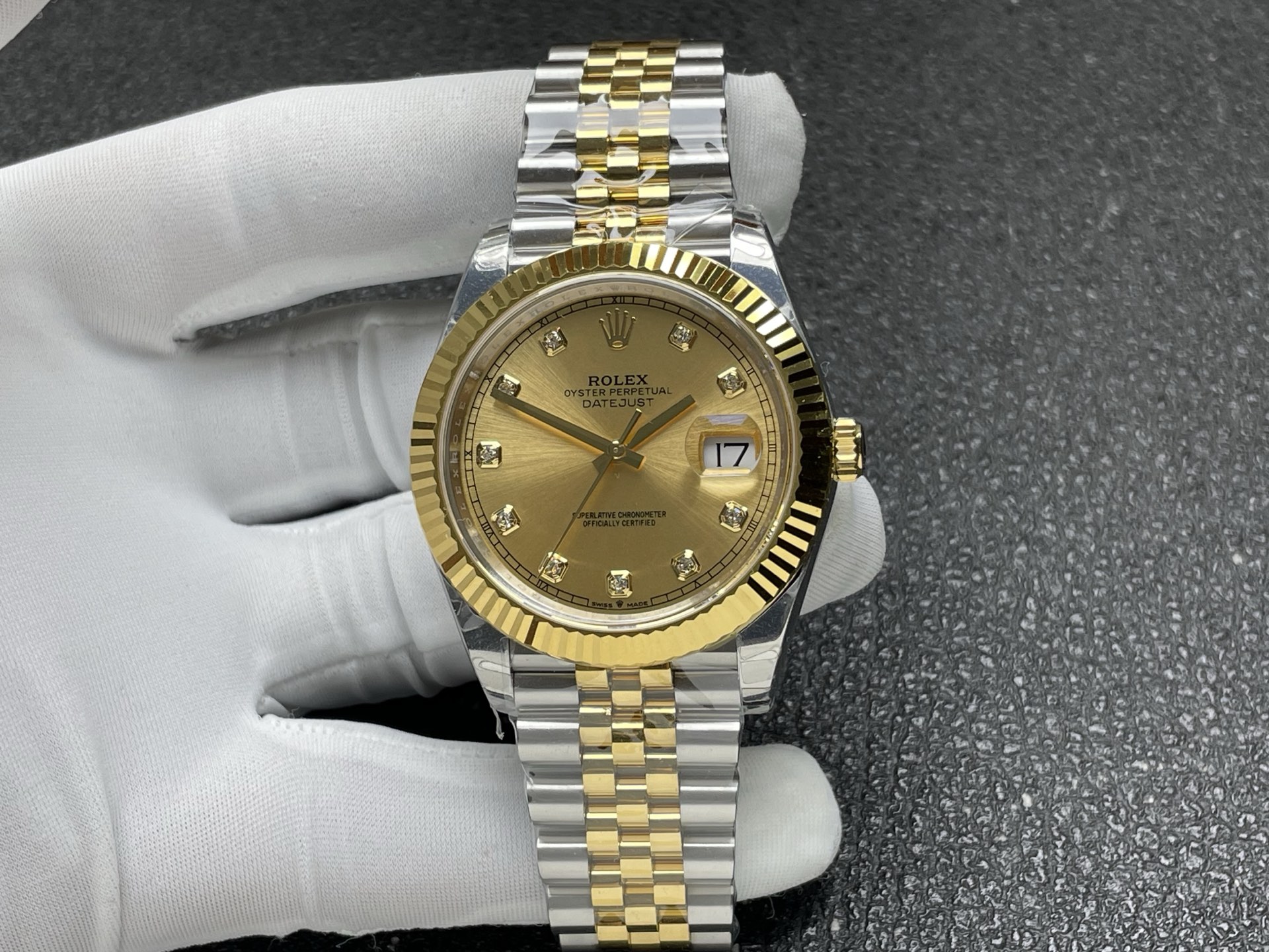 Datejust A35 thumb 2