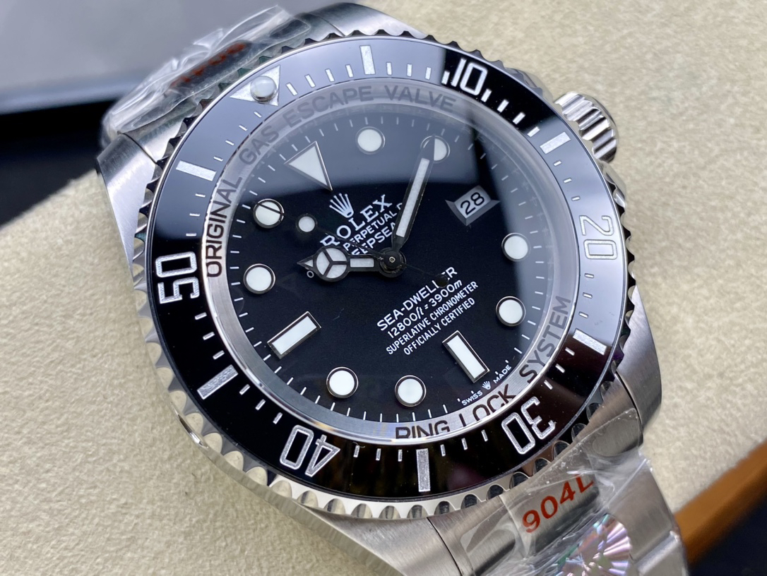 Sea Dweller A135 thumb 3