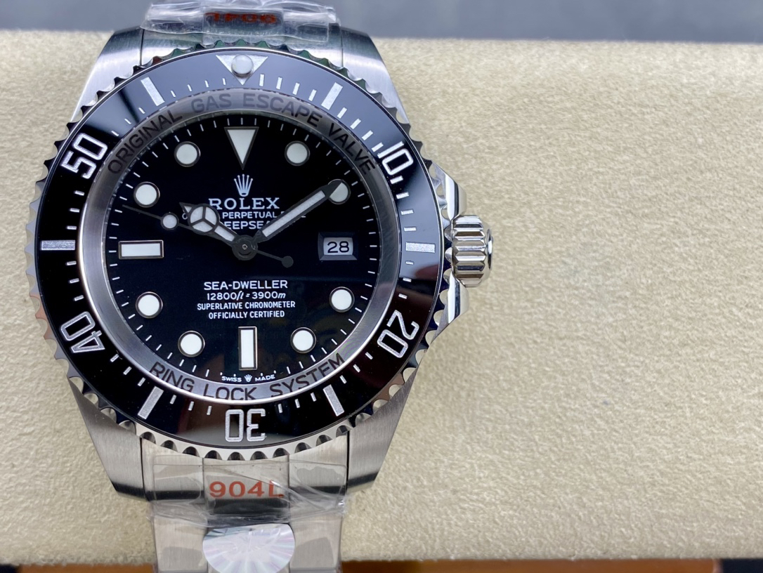 Sea Dweller A135 thumb 2