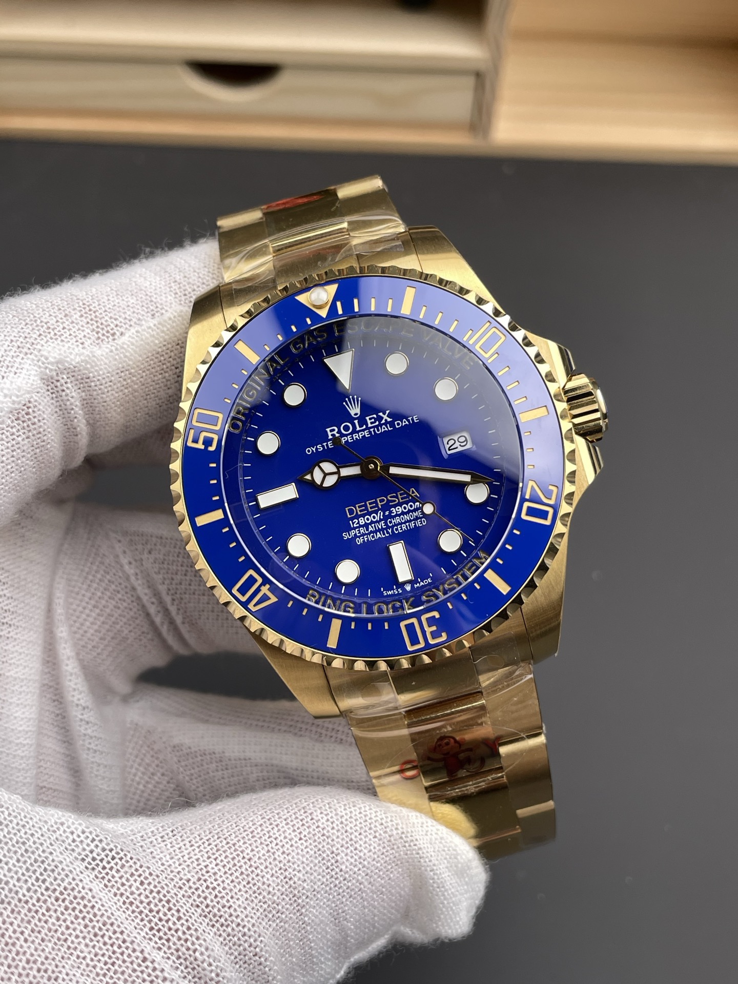 Sea Dweller A130 thumb 5