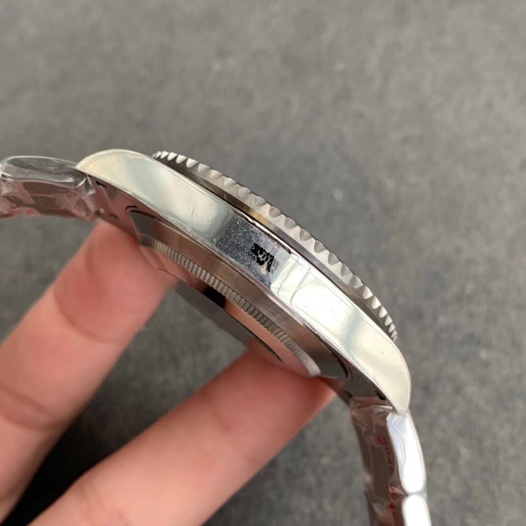 Submariner A02 thumb 4