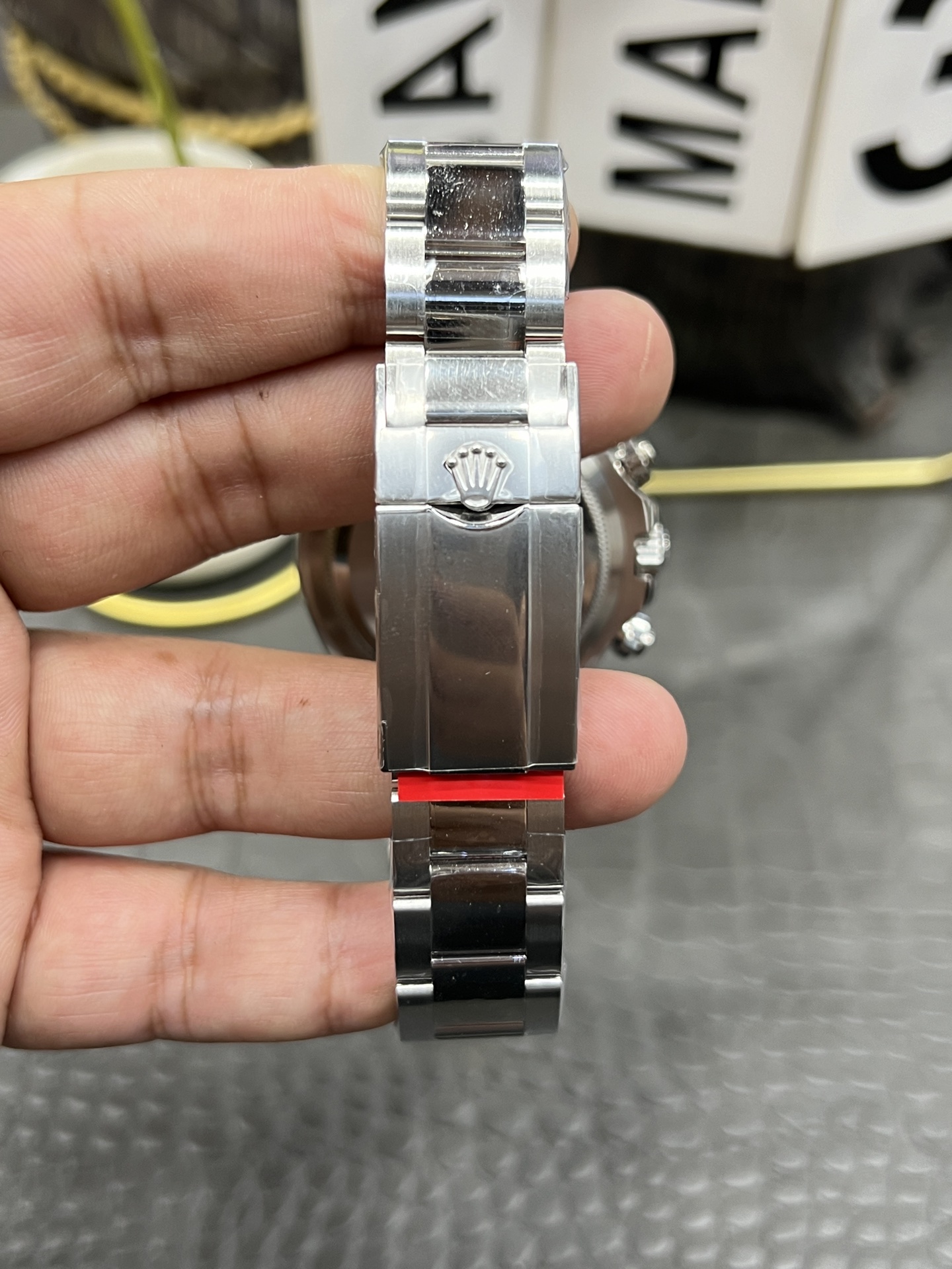 Daytona A143 thumb 9