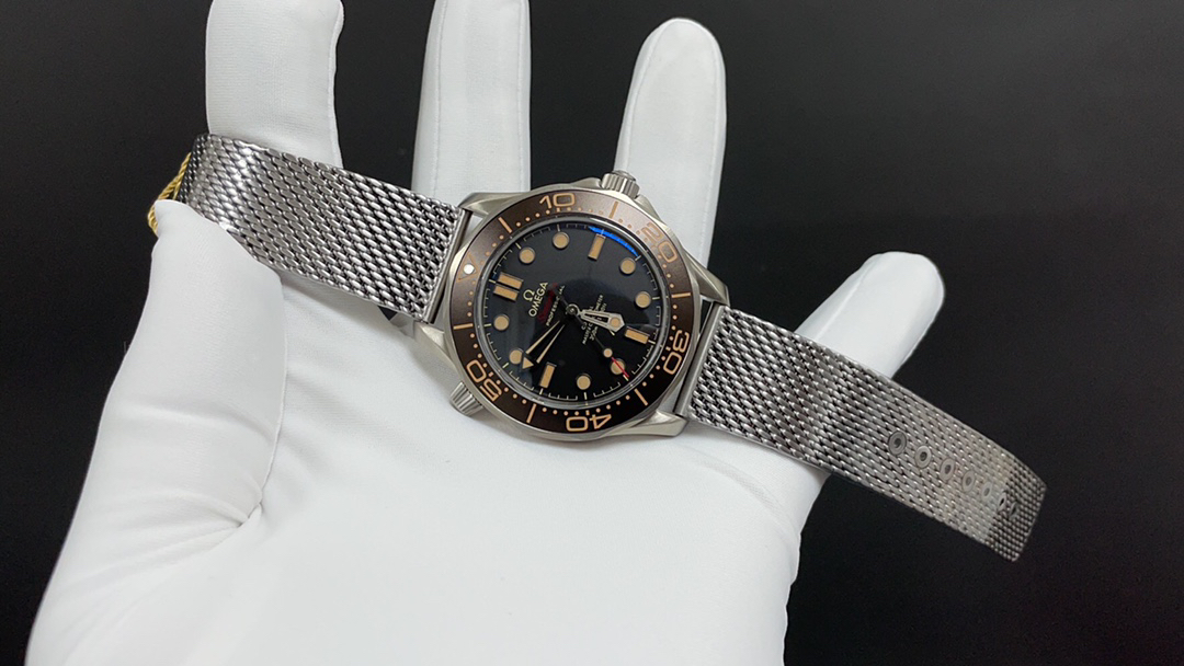 Seamaster 300 B20 thumb 3