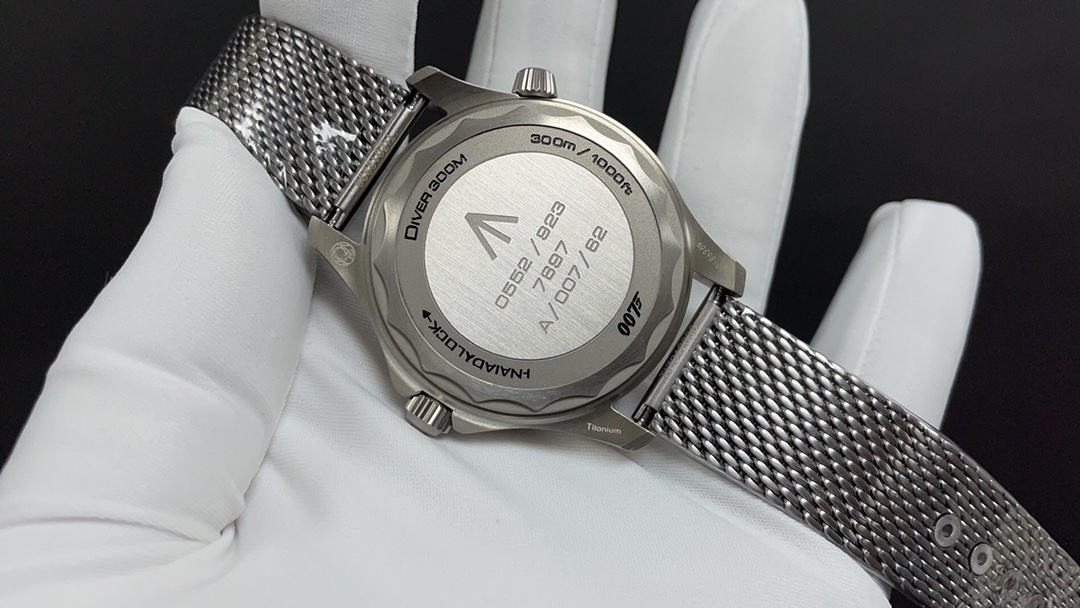 Seamaster 300 B20 thumb 7