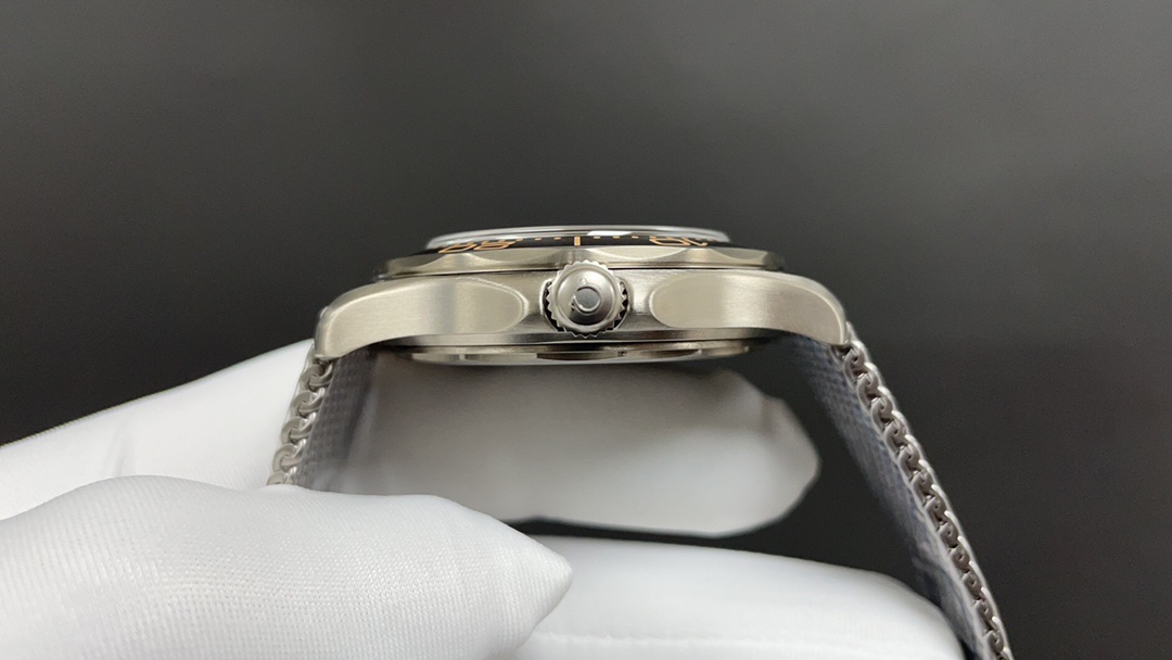 Seamaster 300 B20 thumb 5